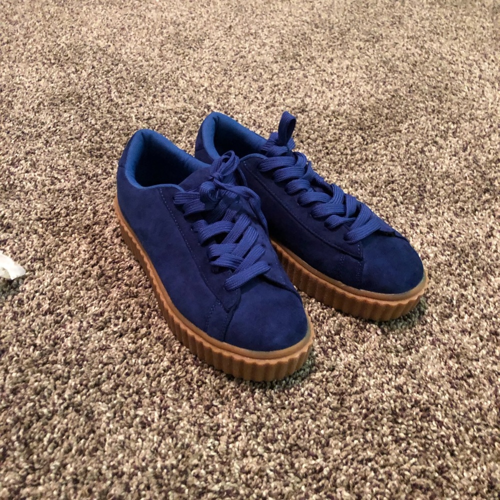 📍 Final price Blue shoes 📍